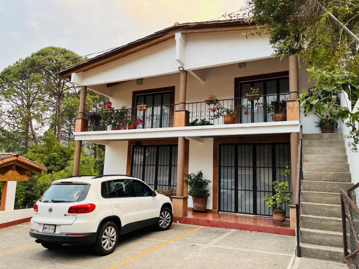 Betos Departamentos Apartment Valle de Bravo Exterior photo